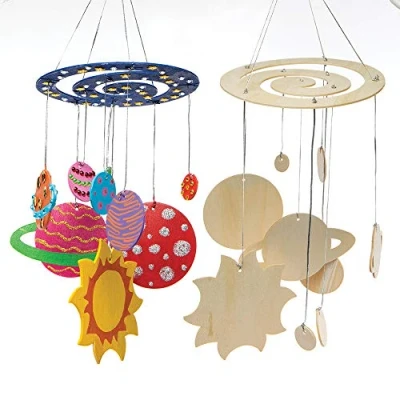 Afbeelding van Baker Ross AR676 Houten mobiel&quot;zonnesysteem&quot; voor kinderen knutselwerk en decoraties (2 stuks),hout