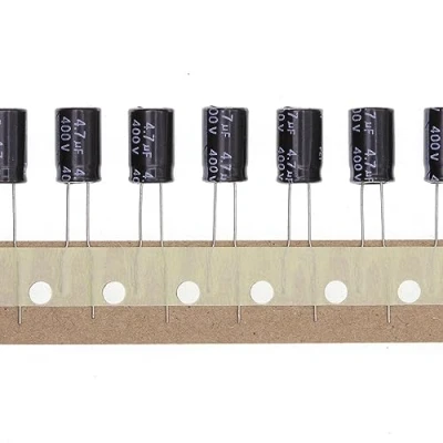 Afbeelding van 50 stuks 400 V 4,7uf elektrolytische condensator van aluminium, plug in 8 x 12, 12 mm