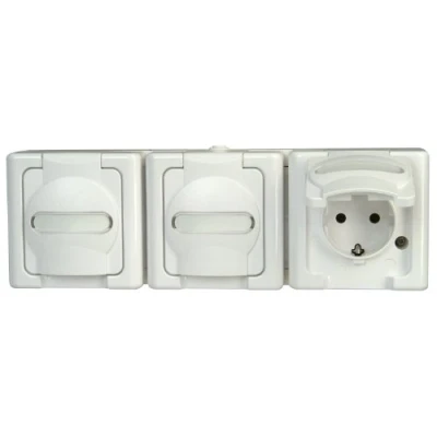 Afbeelding van Kopp 131302006 BlueElectric Compleet Wandcontactdoos met randaarde en klapdeksel spatwaterdicht Arctisch wit 3 voudig