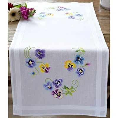 Afbeelding van Vervaco Tafelloper De mooiste viooltjes borduurverpakking/loper in voorgedrukt/voorgetekende kruissteek, katoen, meerkleurig, 40 x 100 0,3 cm