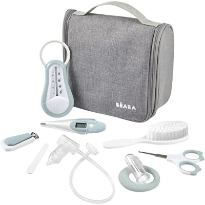 Afbeelding van BEABA ® Hangende toilettas met 9 accessoires groen blauw