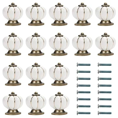 Afbeelding van Kurtzy Witte en Gouden Pompoen Keramiek Knoppen met Schroeven (16 Pak) 3,6 x 3,9 cm Ronde Vintage Trek Handvatten Voor Huis &amp; Kantoormeubeld Keukenkast, Lades Kastdeuren