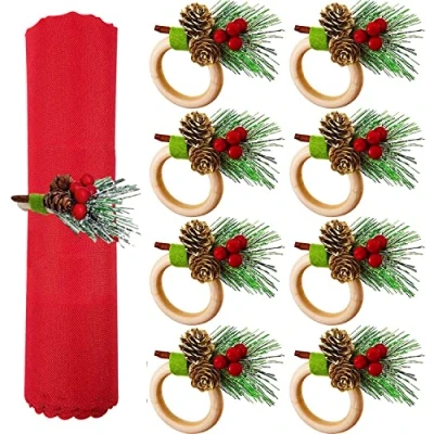 Afbeelding van KAHEIGN 8 stuks kerstservetringen, houten servethouders met dennenappel, rode bessen, sneeuwvlok, rustieke servetgesp voor Kerstmis, lunch, Thanksgiving, Nieuwjaar, bruiloft, feest, tafeldecoratie