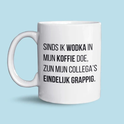 Afbeelding van NietMokken.nl Grappige Mok &quot;Wodka in Mijn Koffie&quot; Humor Cadeau voor Collega’s Kantoor Beker Koffietas Vaatwasser &amp; Magnetronbestendig