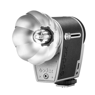 Afbeelding van Godox Lux Cadet Retro cameraflitser kit met USB C oplaadkabel en GN10 opbergtas 7 uitgangsniveaus, 620 volledig vermogen, CCT 6200K, optische S1/S2 besturing voor