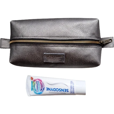 Afbeelding van Toetie &amp; Zo Handgemaakte Makeuptas Leatherlook Zilver Roletui Toilettas Etui
