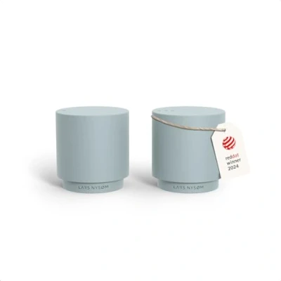 Afbeelding van LARS NYSØM &#039;Svæve&#039; Set Roestvrijstalen Peper en Zoutstel Modern Minimalistisch Ontwerp Eenvoudig Navullen Baby Blue