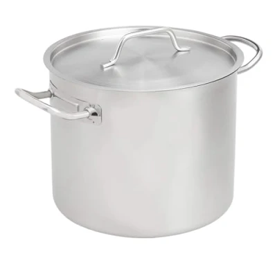 Afbeelding van Amazon Basics Soeppan, roestvrij staal, met aluminium coating en deksel, 11,4 l, zilverkleurig (voorheen AmazonCommercial)