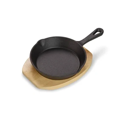Afbeelding van ECHTWERK Serveerpan van gietijzer, mini pannetjes met serveerplank, al ingebrand, geschikt voor ovens, grill, BBQ en inductie, ideaal koken serveren