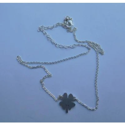 Afbeelding van Ketting met hanger klavertje 4 zilverkleur