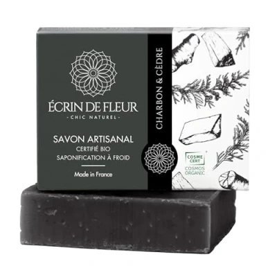 Afbeelding van Écrin de Fleur Biologische ontgifter houtskool en cederzeep, handgemaakte zeep, koud verwerkt, 1x90g