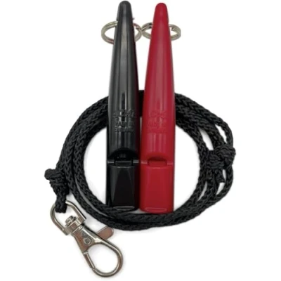 Afbeelding van ACME Hondenfluitje nr. 210,5 met pijpenband, in dubbelverpakking, 2 fluitjes inclusief banden, ideaal voor het terubellen, luid en verreikend (Black + Carmin Red)