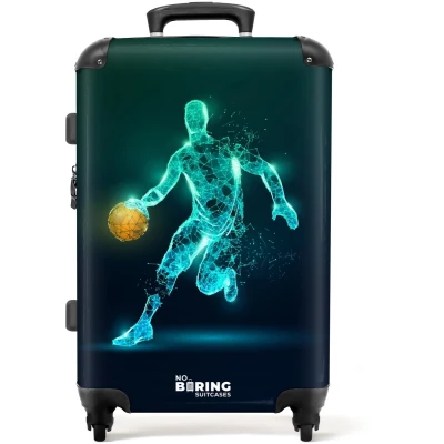 Afbeelding van NoBoringSuitcases.com® Kinderkoffer jongen Kindertrolley jongens Basketbalspeler in neon dribbelactie Koffer kind groot Rolkoffer lichtgewicht Reiskoffer met 4 wielen Grote trolley XL 20 kg bagage