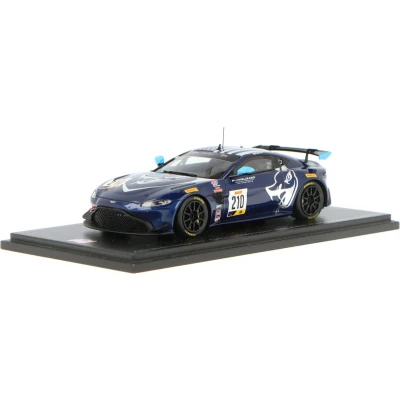 Afbeelding van het 1:43 Diecast model van De Aston Martin Vantage GT4 Team Flying Lizard Motorsports #210 Pirelli Austin 2020. bestuurder was M. Dinan. fabrikant schaalmodel is Spark.Dit alleen online beschikb