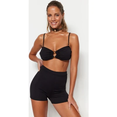 Afbeelding van Trendyol Zwart Getextureerd Kort Bikinibroekje Met Hoge Taille Tbess23Ba00249