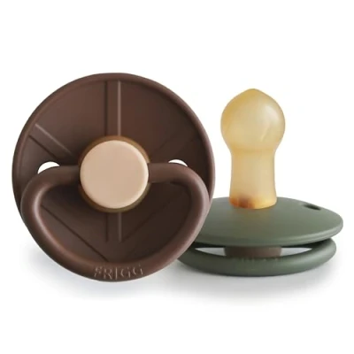 Afbeelding van FRIGG Little Viking Fopspeen 0 6 Mnd 2 stuks Cocoa/Olive