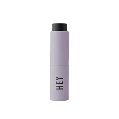 Afbeelding van Design Letters TAKE CARE dispenser, HEY (Lavender) Handdesinfecterende dispenser voor navulling, zakformaat een must have onderweg of reizen, verkrijgbaar in modieuze kleuren, 20 ml