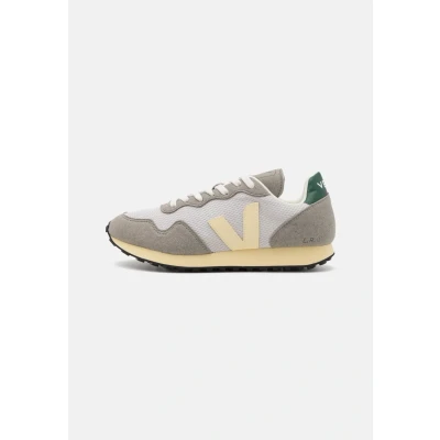 Afbeelding van Veja SDU REC Sneakers laag, Heren, Maat: 41, Light grey/butter Textiel/ synthetisch