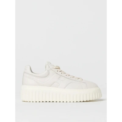 Afbeelding van Lace Up Style Footwear with Leather Upper and Rubber Sole for Comfort