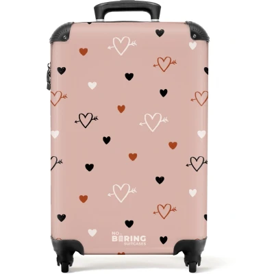 Afbeelding van NoBoringSuitcases.com® Kinderkoffer meisje Kindertrolley meisjes Hartjes met pijlen in zwart, wit en roze Handbagage koffer lichtgewicht Reiskoffer trolley kinderen Rolkoffer wieltjes Past binnen 55x40x20 55x35x25