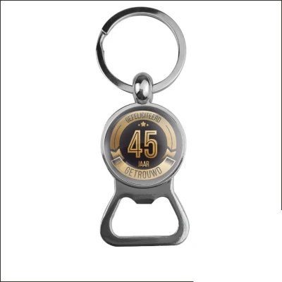 Afbeelding van Bieropener Glas Gefeliciteerd 45 Jaar Getrouwd