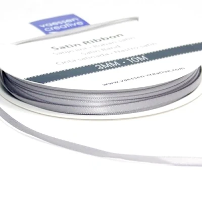 Afbeelding van Vaessen Creative Satijnen lint 3 mm x 100 m zilver, lint, decoratief linten om te knutselen, stoffen voor bruiloft, doop en verjaardagscadeaus