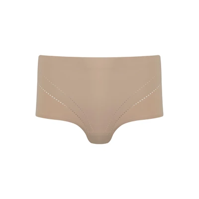 Afbeelding van MAGIC Bodyfashion sterk corrigerende maxislip Dream Shaper lichtbeige