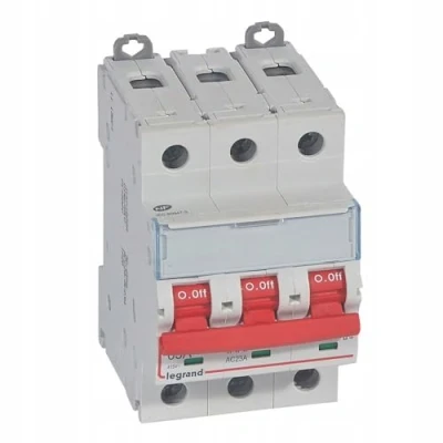 Afbeelding van Legrand modulaire lastschakelaar dx3 3p 63a met rode hendel 3 modules 406536