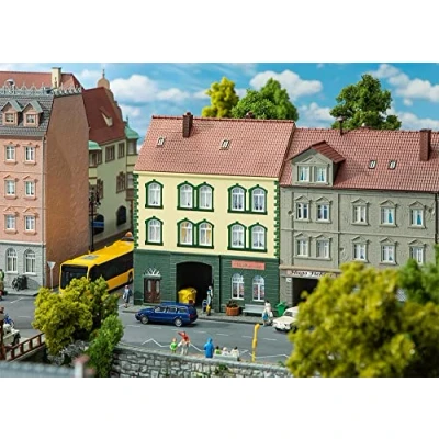 Afbeelding van Faller 130628 H0 Stadshuis met modelbouwwinkel