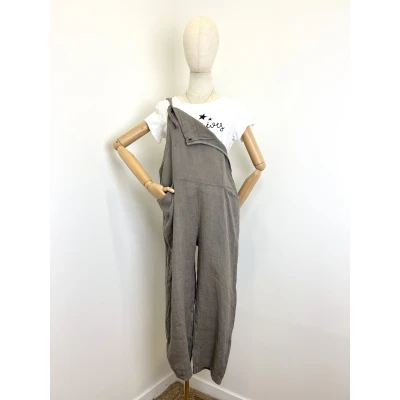 Afbeelding van 100% Linnen jumpsuit met verstelbare schouderbanden voor zakken kleur TAUPE maat 38/40