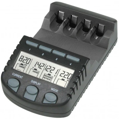 Afbeelding van Snelle lader, ontladingsfunctie met LCD display en 4x Varta 2100mAh Mignon AA