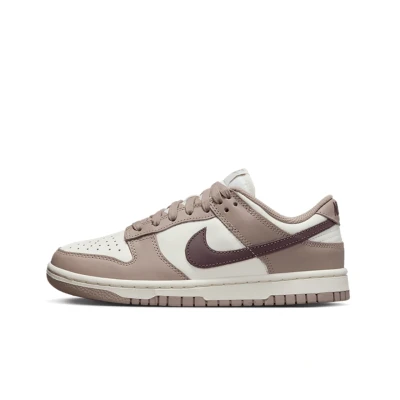 Afbeelding van Nike Dunk Low Diffused Taupe (W) 36