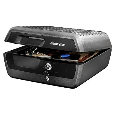Afbeelding van Sentry Safe CHW30220 Brandwerende en waterdichte kluis met sleutelslot, brand waterborstkluis voor waardevolle spullen, grijs zwart, 0,36 kubieke voet, 7,6 x 16,5 14,8 inch