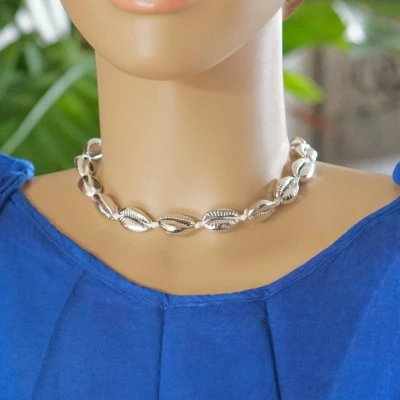 Afbeelding van Choker ketting schelpjes zilver