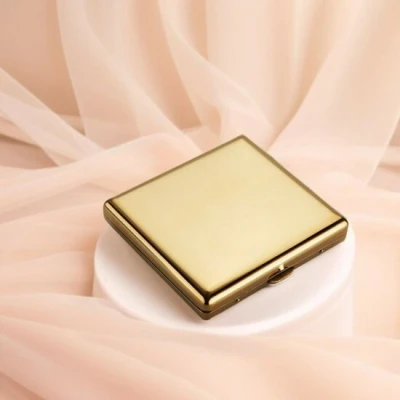 Afbeelding van Sigarettendoosje Goud 20 Sigaretten Luxe Sigarettenhouder