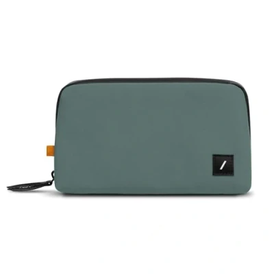 Afbeelding van Native Union Stow Lite Organizer W.F.A Tech Minimalistische reis tas gemaakt van gerecyclede materialen voor dagelijkse opslag en bescherming kabels, opladers meer (Leisteen Groen)