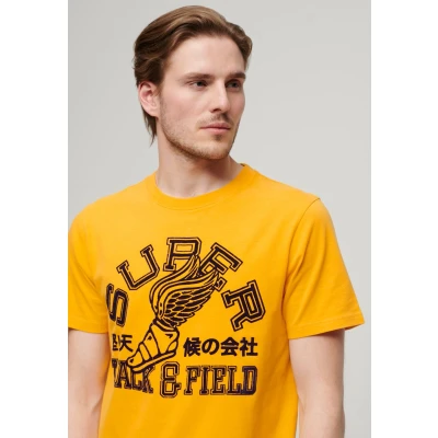 Afbeelding van Superdry Track Field Athletic Graphic Tshirt print, Heren, Maat: XL, Utah gold