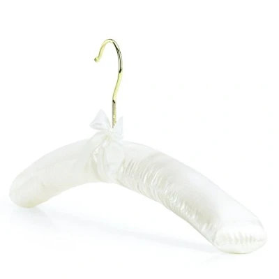 Afbeelding van Hangerworld 4 gewatteerde kleerhangers met satijnen bekleding in ivoor, strijkbreedte 43 cm, goudkleurige 360 draaibare haak, ideaal voor blouses, jurken, tops en andere kledingstukken