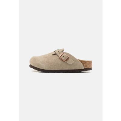Afbeelding van Klomp Birkenstock Kids Boston BS Suede Leather Taupe Narrow Schoenmaat 30