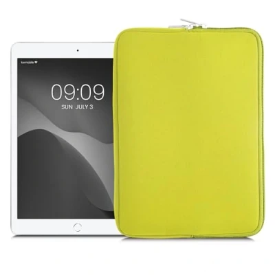 Afbeelding van kwmobile universele Tablet hoes Stevige stijlvolle voor tablets Neopreen sleeve Compatibel met 9,7&quot; 11&quot; geel