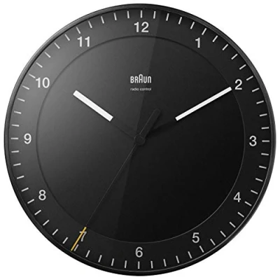 Afbeelding van Braun Classic Radio Controlled Large Analogue Wall Clock For Central European Time Zone (DCF/GMT+1) with Silent Sweep Movement, Easy To Read, 30cm Diameter in Black, model BC17B DCF.