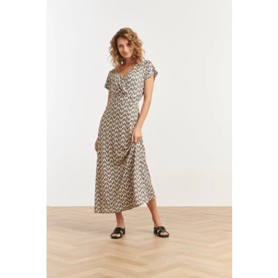 Afbeelding van Smashed Lemon 25063 Off White En Zwarte Schelpenprint Maxi Jurk M