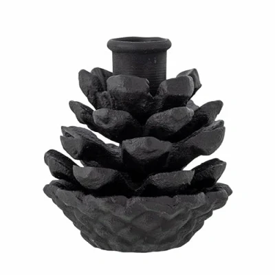 Afbeelding van Bloomingville Fernie kandelaar in de vorm van een dennenappel zwart metaal, hoogte: 9 cm, diameter: 8 cm