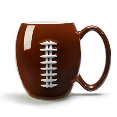 Afbeelding van 40YARDS American Football mok met verhoogde voelbare footballnaad (600 ml) voor koffie, thee, cacao en meer