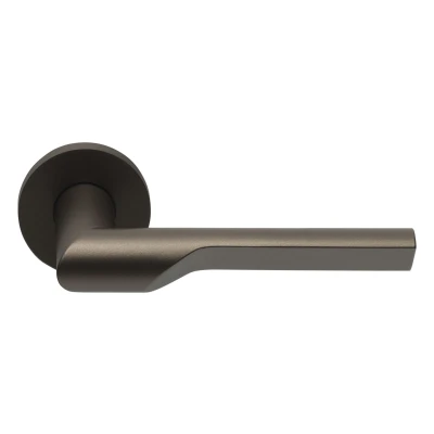 Afbeelding van Formani deurkruk Rivio by Gensler GL101 G geveerd op rozet brons