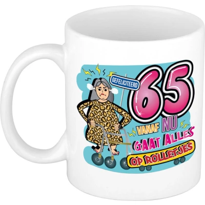 Afbeelding van Bellatio Decorations Cadeau / Verjaardag mok 65 jaar vrouw rollator keramiek vrouwen cadeautjes feest mokken