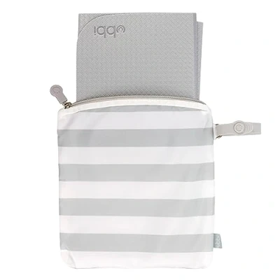 Afbeelding van ubbi® Tas met aankleedkussen On The Go, wit/grijs