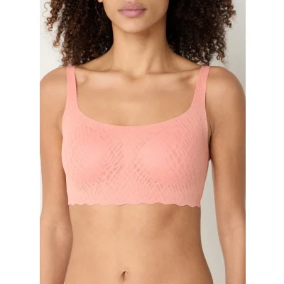 Afbeelding van Sloggi dames Bliss naadloze bralette met uitneembare vulling in de kleur Koraal, maat: L