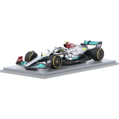 Afbeelding van Mercedes AMG F1 W13 E Performance Spark Modelauto 1:43 2022 Lewis Hamilton Petronas