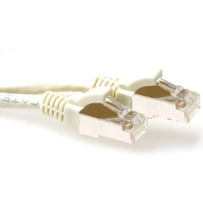 Afbeelding van ACT FB7415 LSZH SFTP CAT6A Patchkabel Snagless Ivoor 15 meter